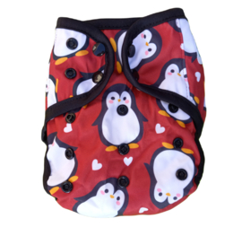 Fluffy Nature Überhose Snaps Onesize (3,5-15kg) - Red Penguins