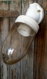 Oude stallamp/boerderijlamp