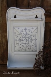 Emaille lepelrek met Saks motief