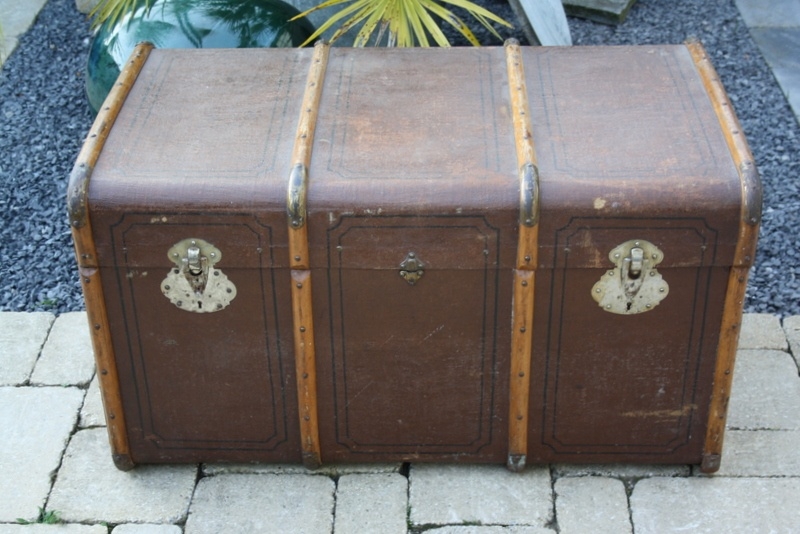 Grote antieke hutkoffer/koffer/kist