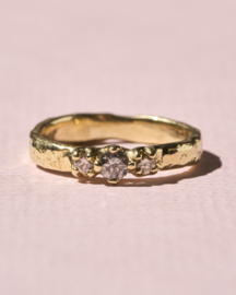 Elfie ring in 18k goud met  diamantjes