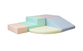 Set mit 5 kleinen Schaumstoffblöcken/Spielkissen in Pastellfarben, Weiß oder helle Farben