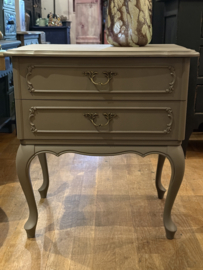 Klein vintage ladekastje Queen Ann kastje