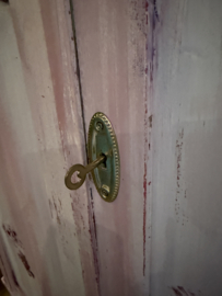 Unieke brocante kast vintage meidenkast