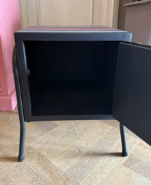 Vintage klein kastje uit de sixties