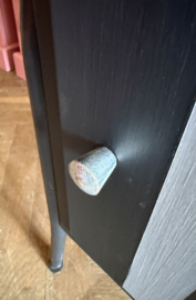 Vintage klein kastje uit de sixties