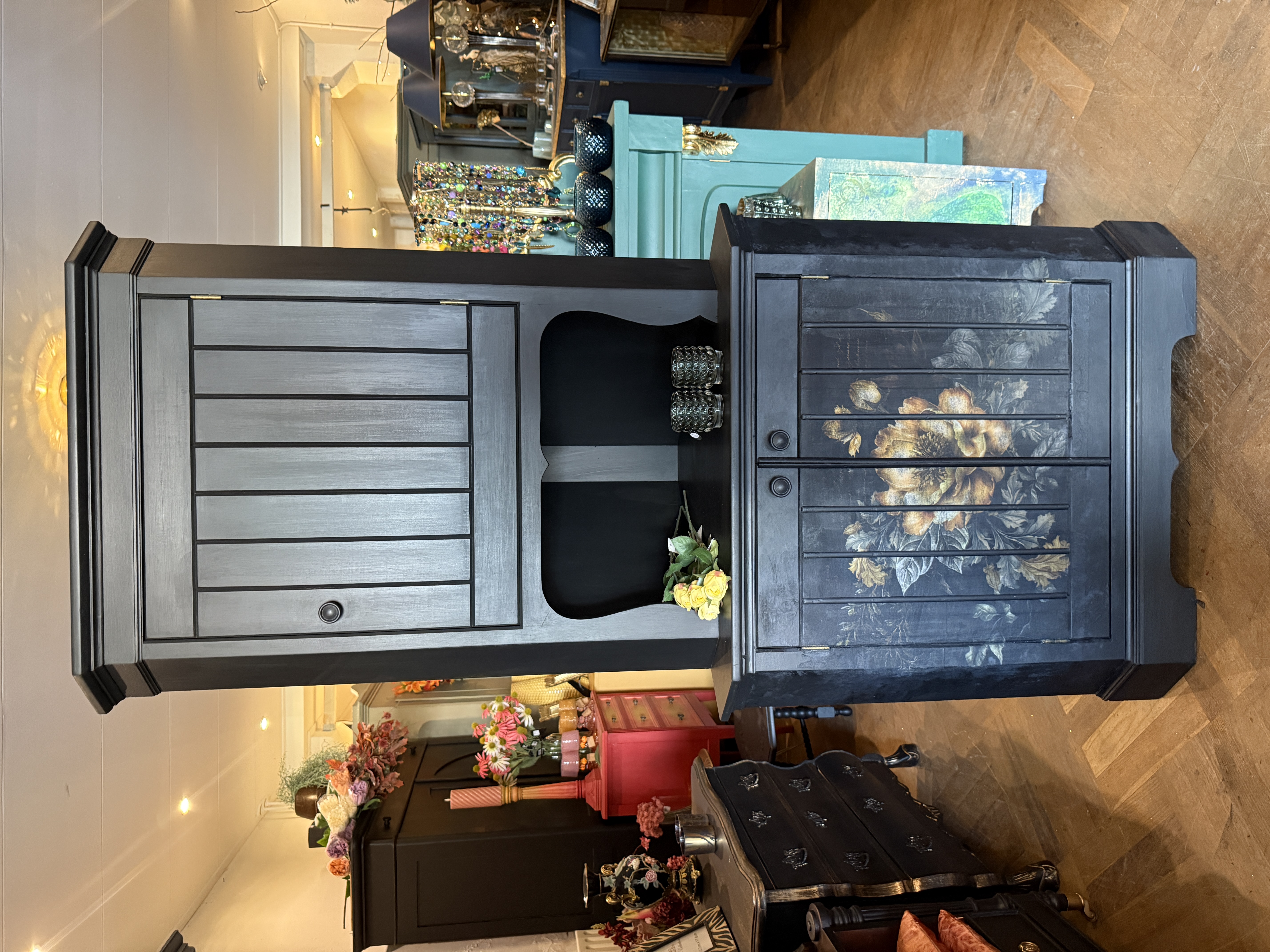 Vintage hoekkast, oude kast