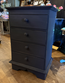 Oud ladekastje , 4-laads kastje