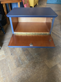 Klein, vintage nachtkastje, bijzettafel, kastje