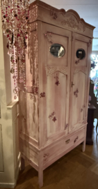 Unieke brocante kast vintage meidenkast