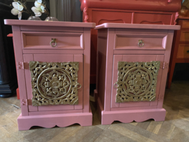 Set vintage nachtkastjes, brocante kastjes