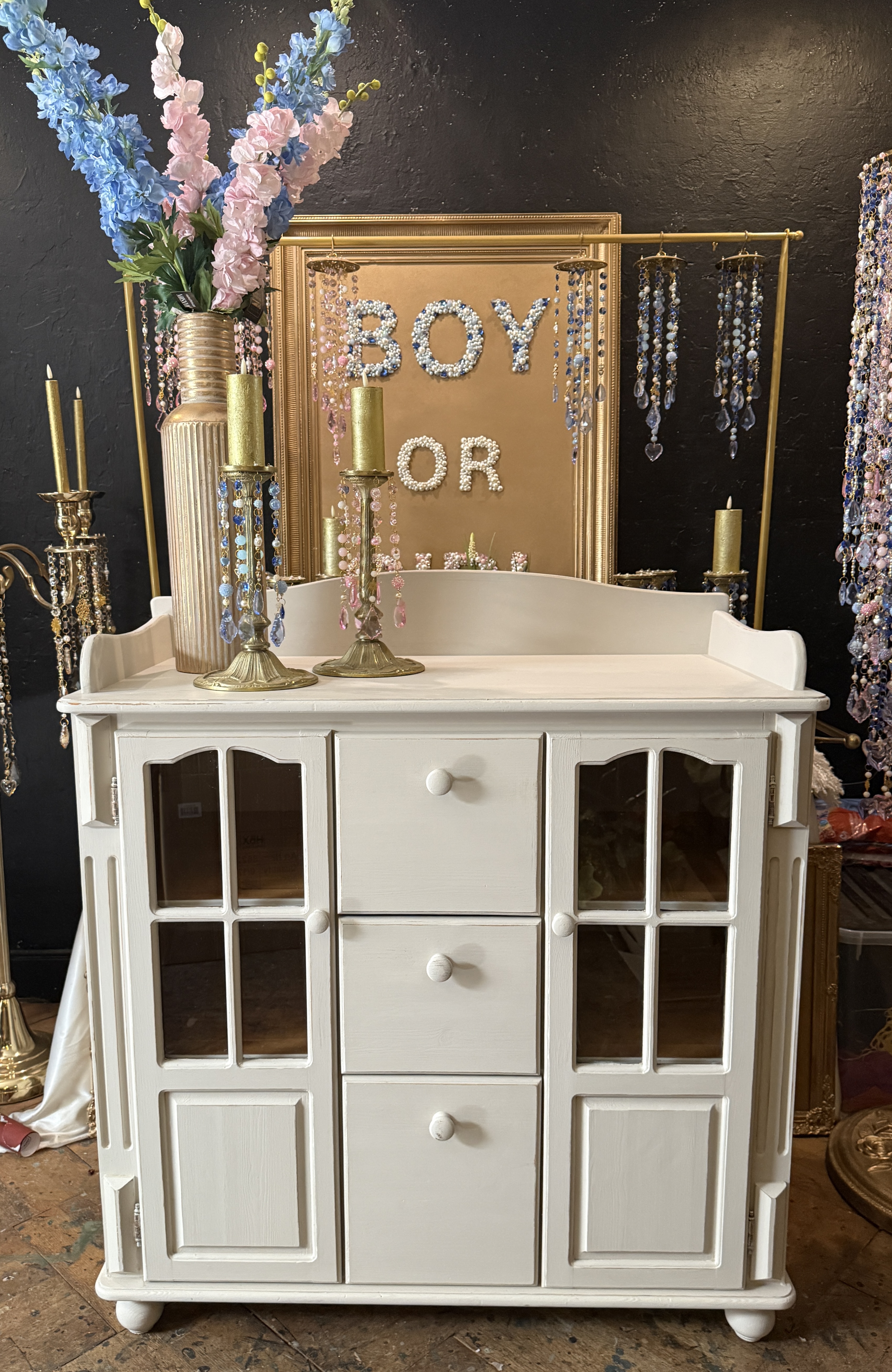 Brocante commode beige