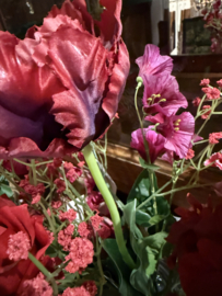 Vaas transparant/zwart met rood boeket