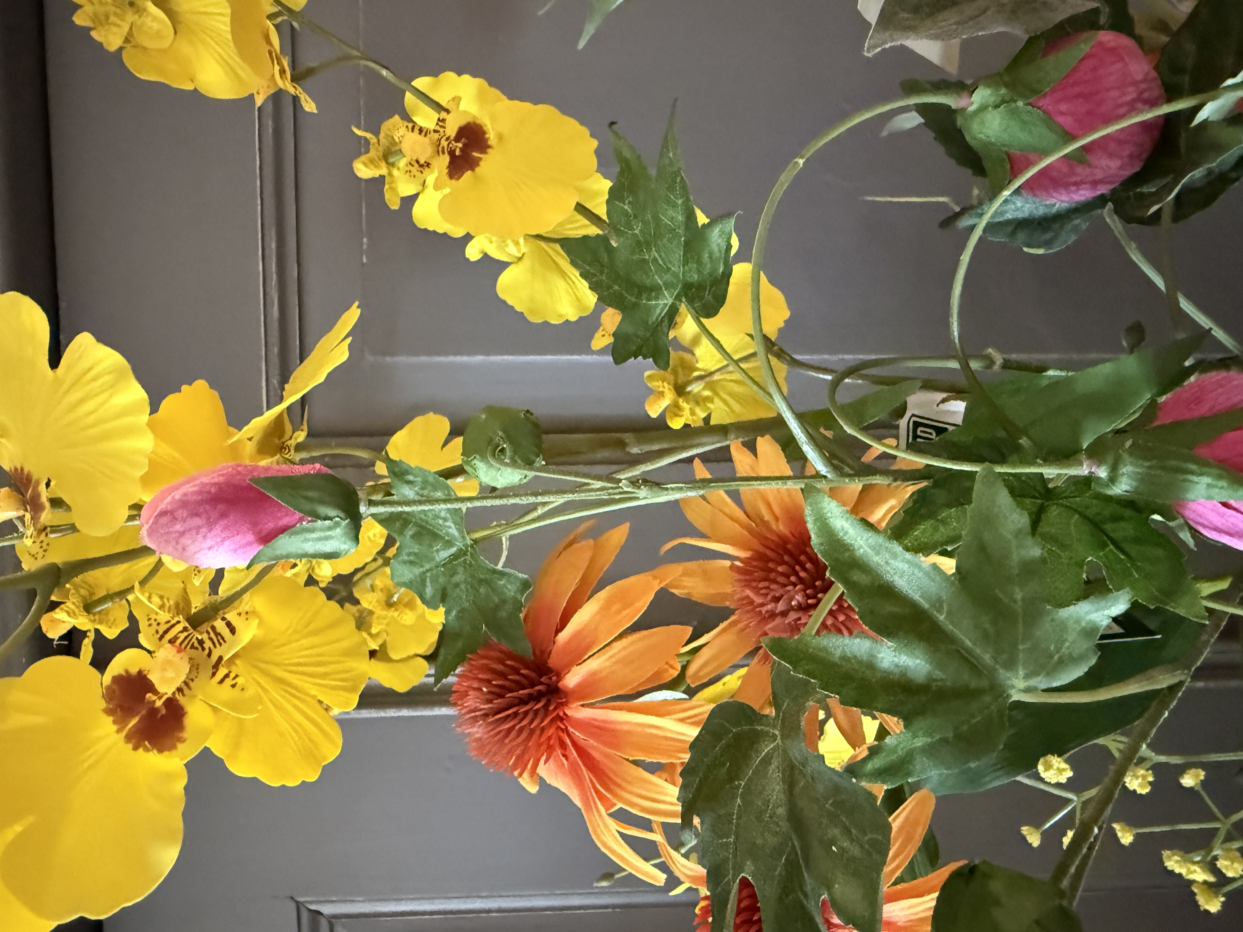 PTMD vaas inclusief zijden bloemen
