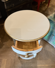 Vintage bijzettafel, oud tafeltje