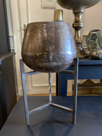 PTMD pot op standaard