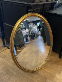 Vintage ovale spiegel met parelrand goud