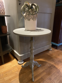 Brocante wijntafel, vintage tafeltje