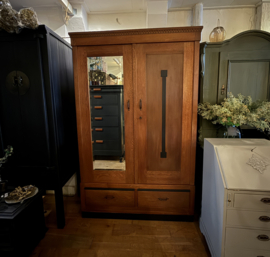 Vintage legkast, linnenkast Amsterdamse School