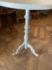 Brocante wijntafel, vintage tafeltje