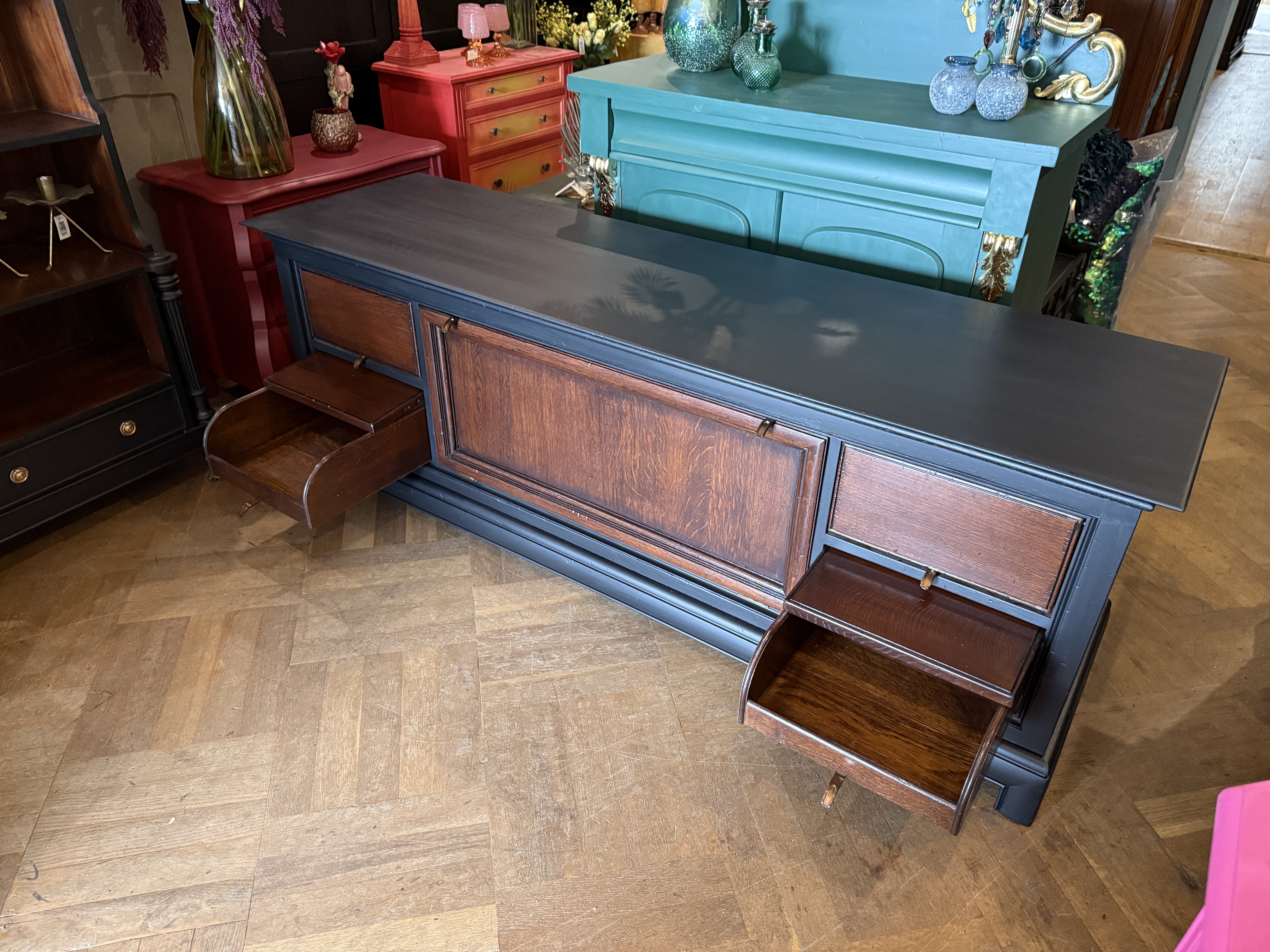 VERKOCHT Groot stoer tv meubel XL