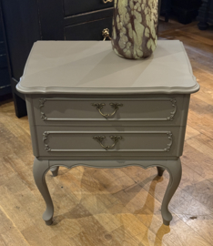 Klein vintage ladekastje Queen Ann kastje