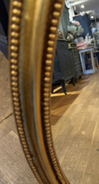 Vintage ovale spiegel met parelrand goud