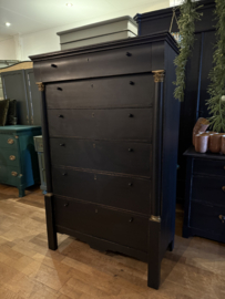 Antieke hoge ladekast, vintage kast