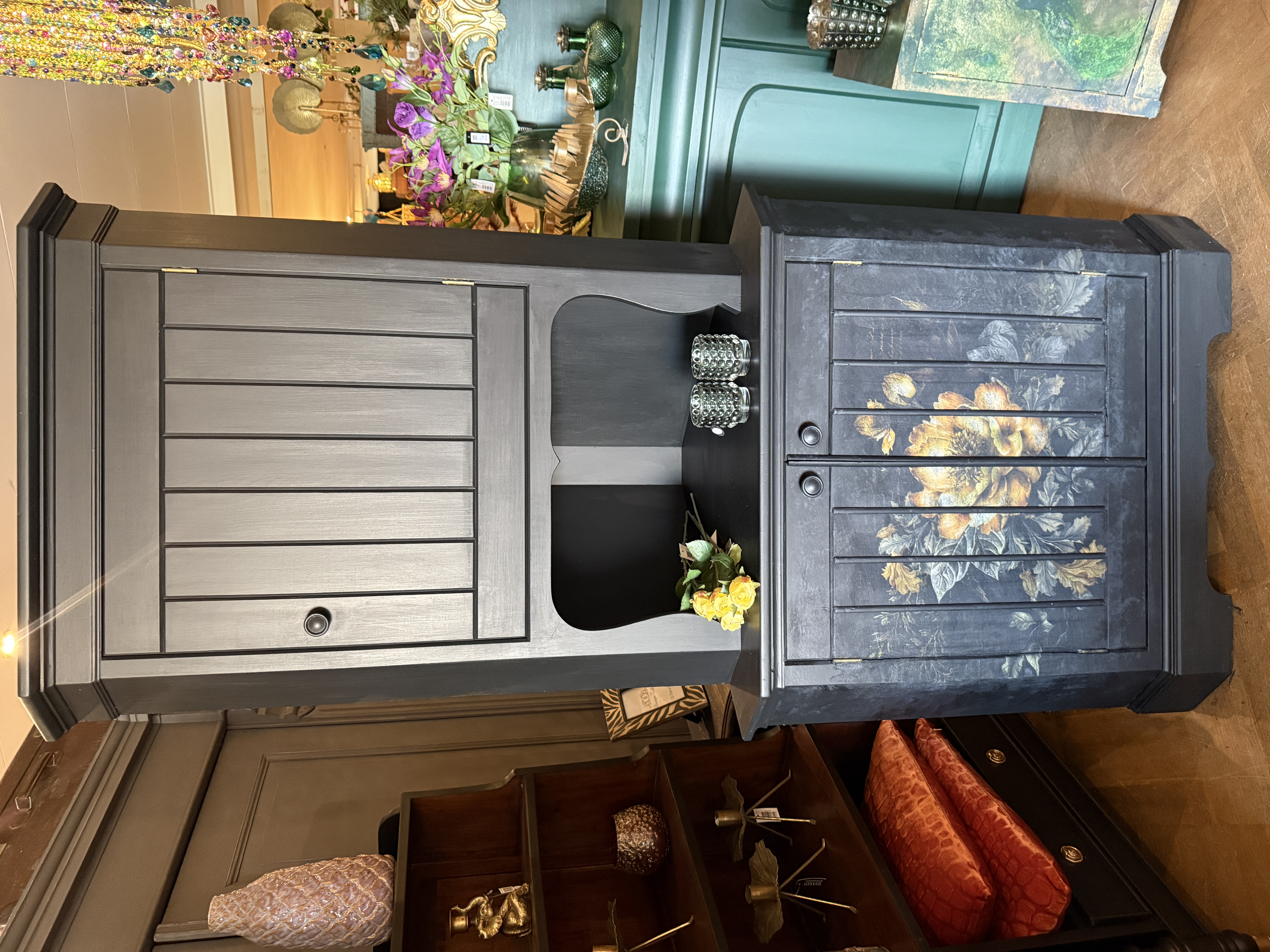 Vintage hoekkast, oude kast