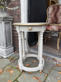 Vintage bijzettafel, oud tafeltje