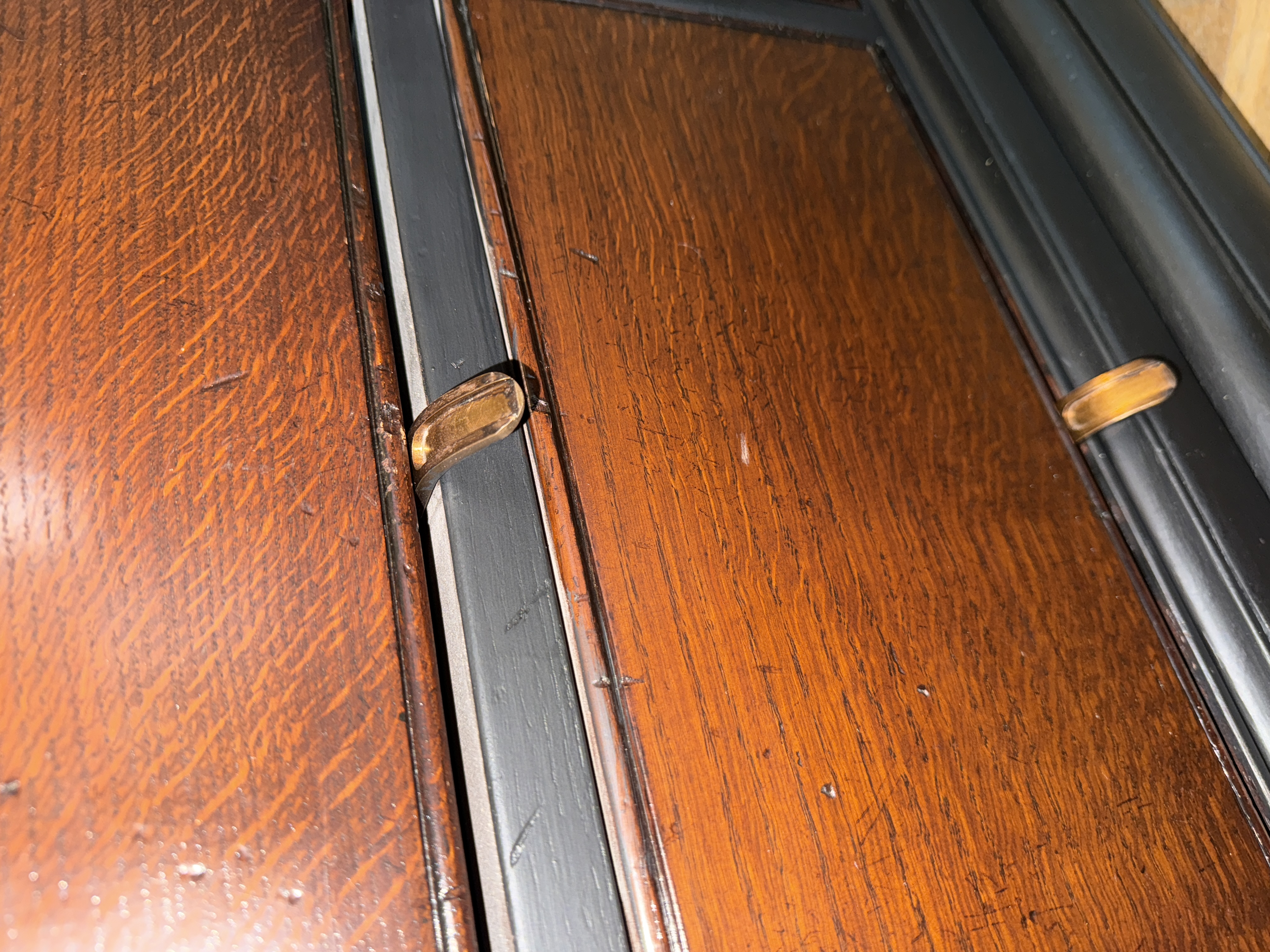 VERKOCHT Groot stoer tv meubel XL