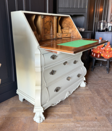 Antieke secretaire, buikladekast