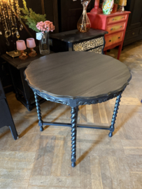 Antiek tafeltje, hoge salontafel