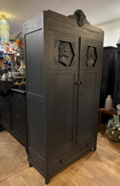 Antieke kast, brocante legkast