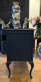 VERKOCHT Klein vintage kastje met bovenklep