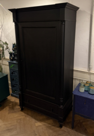 Antieke ééndeurskast, vintage garderobekast
