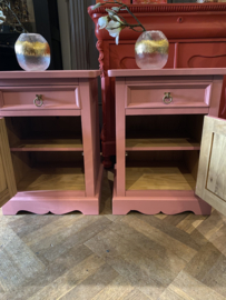 Set vintage nachtkastjes, brocante kastjes