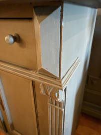 VERKOCHT Antiek klein kastje, vintage kast