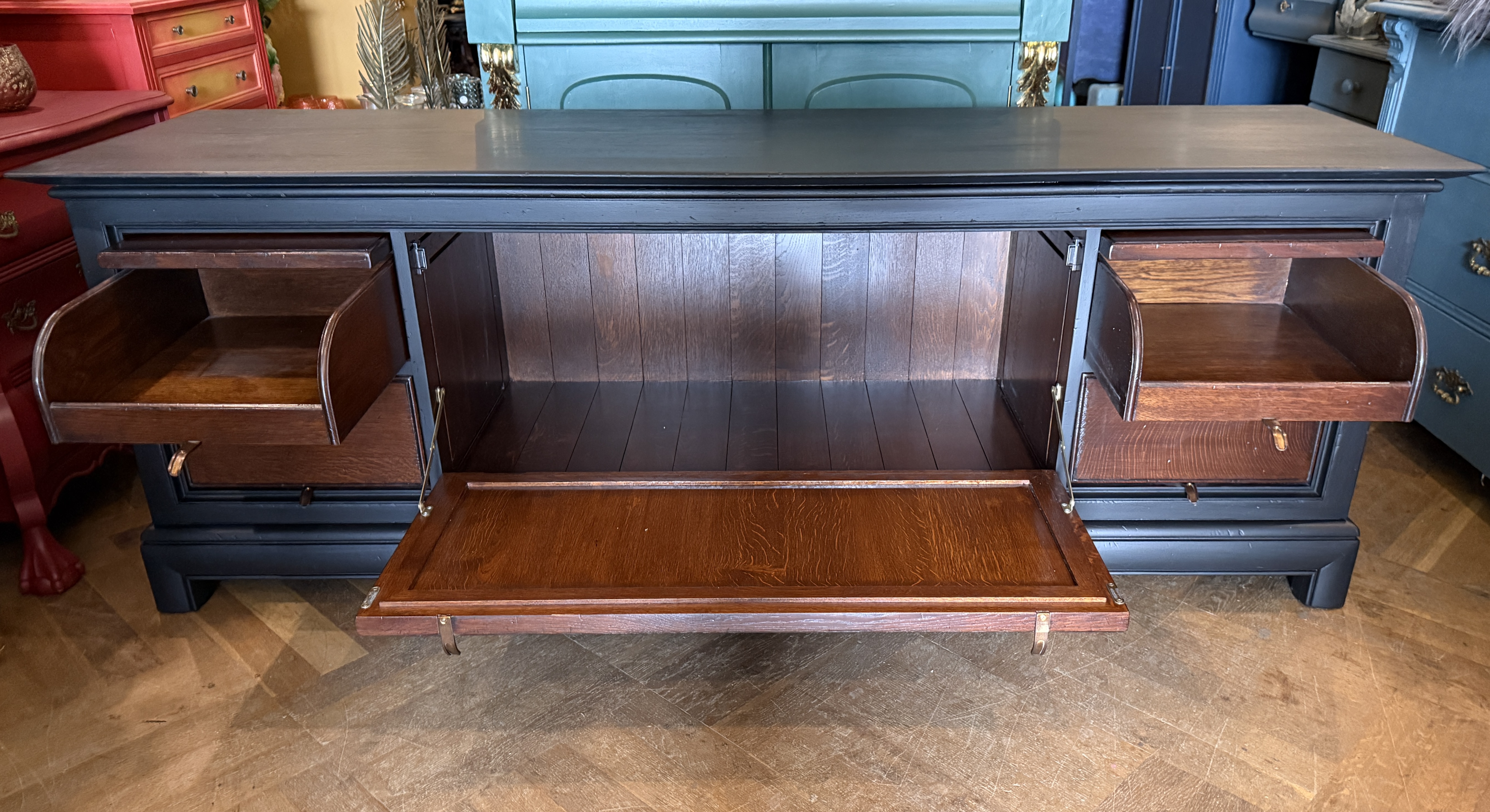VERKOCHT Groot stoer tv meubel XL