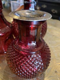 Groep kandelaars rood glas