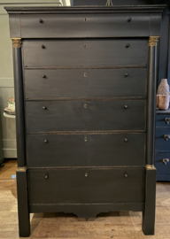 Antieke hoge ladekast, vintage kast