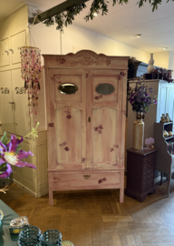 Unieke brocante kast vintage meidenkast