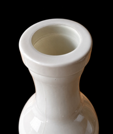 SALE !!! Glazen bottlevaas met bollen