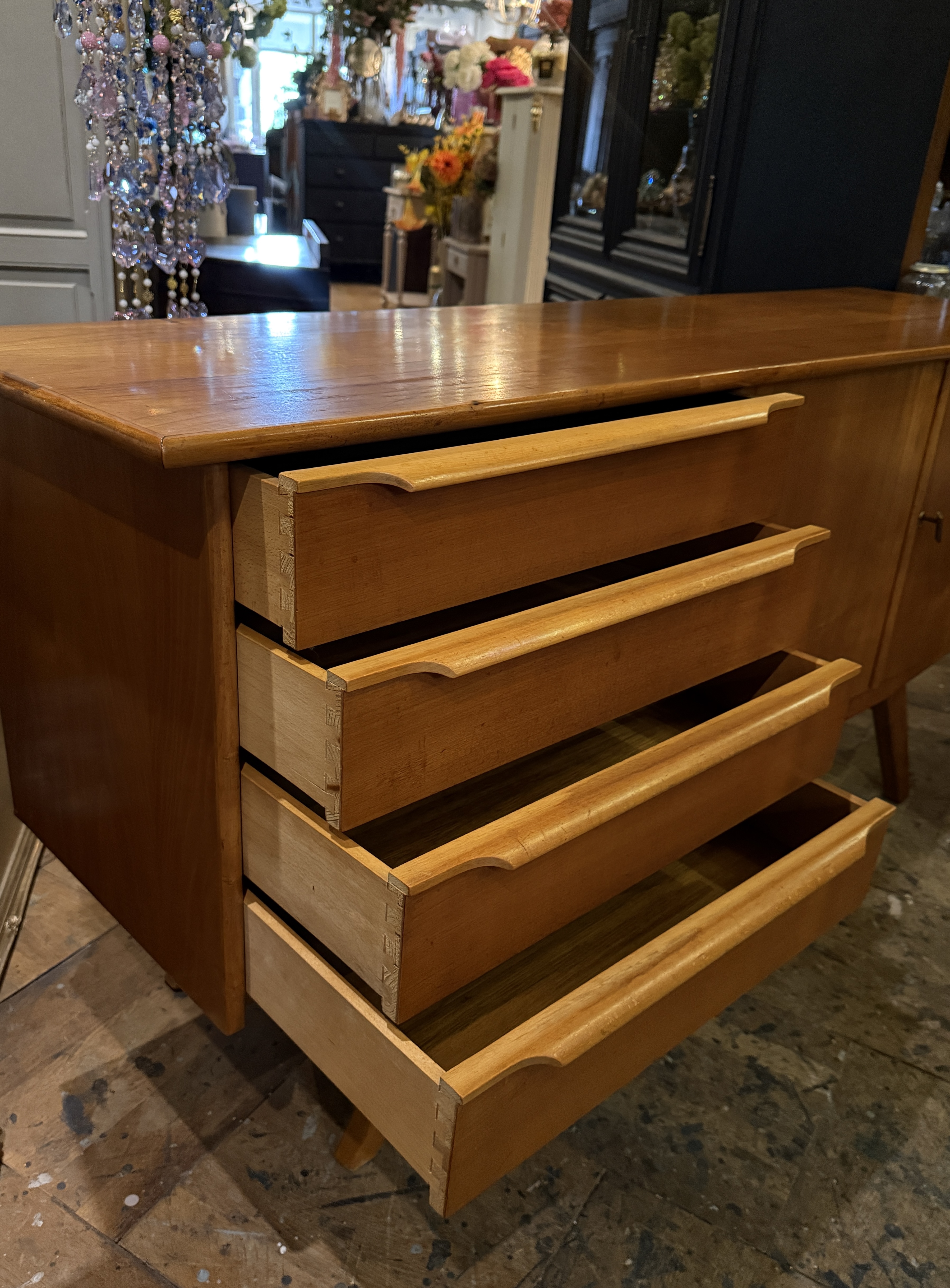 Vintage dressoir, Deens meubel, kast