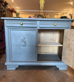 Antiek dressoir, vintage kast
