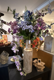 SALE!!! Hoge vaas met paars blauw plukboeket