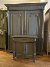 Antieke legkast, vintage kast
