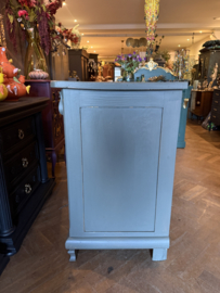 Antiek dressoir, vintage kast