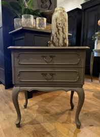 Klein vintage ladekastje Queen Ann kastje