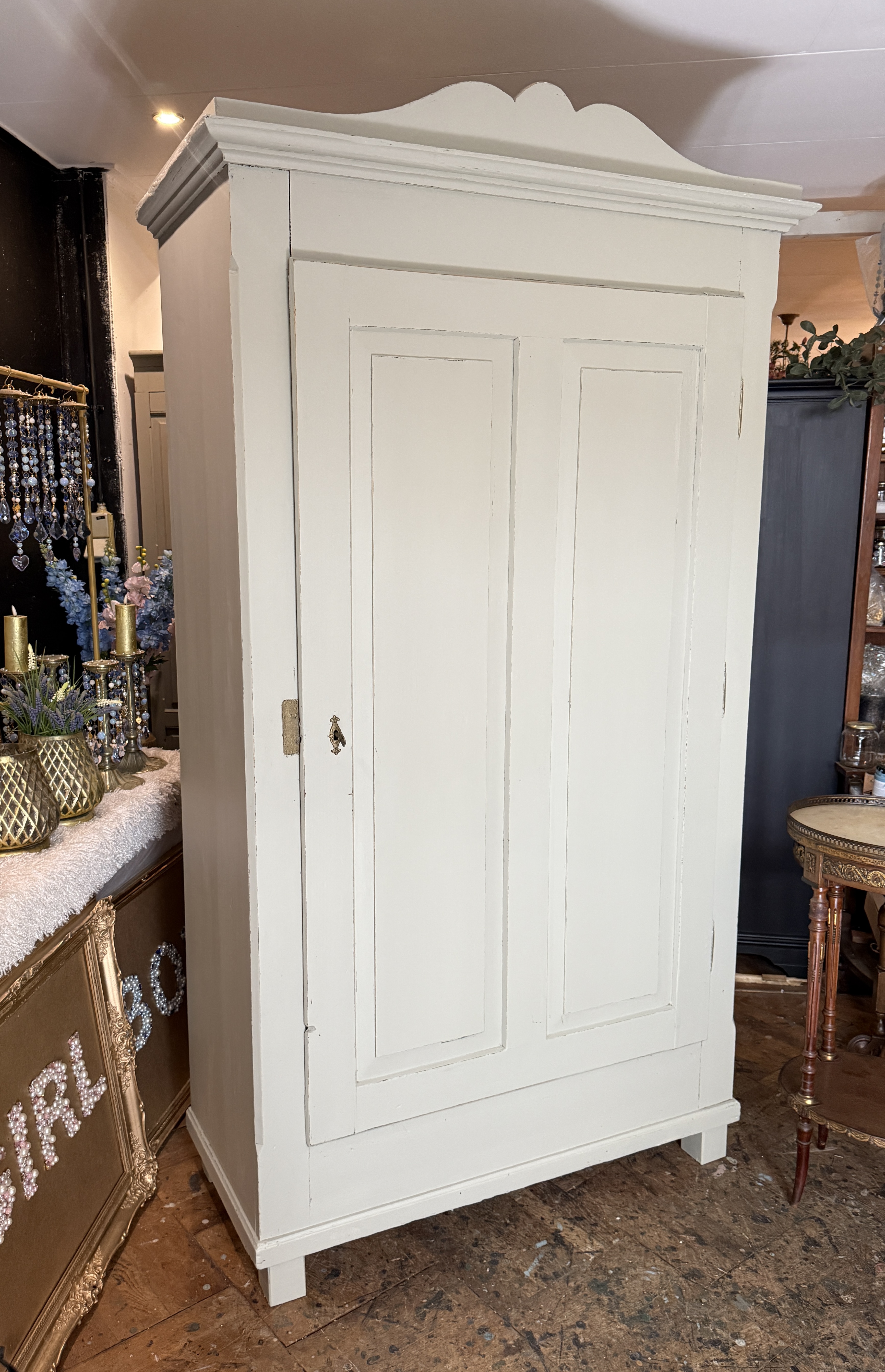 Oude garderobekast, vintage kast